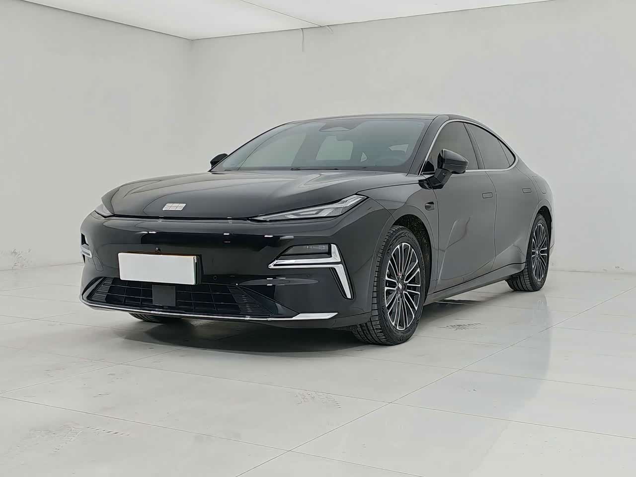 Starlight 8 2025 130km EM-i Premium