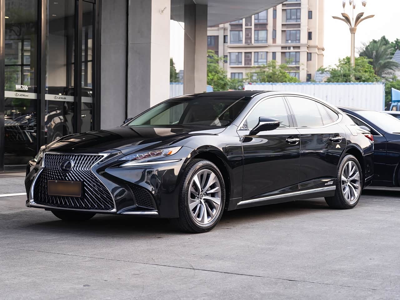 LexusLS 2020 500h Excellence China VI