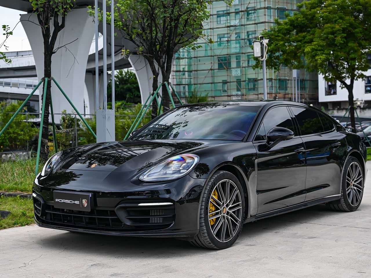 Panamera 2023 Facelift Panamera 4 Executive Extended Platinum 2.9T