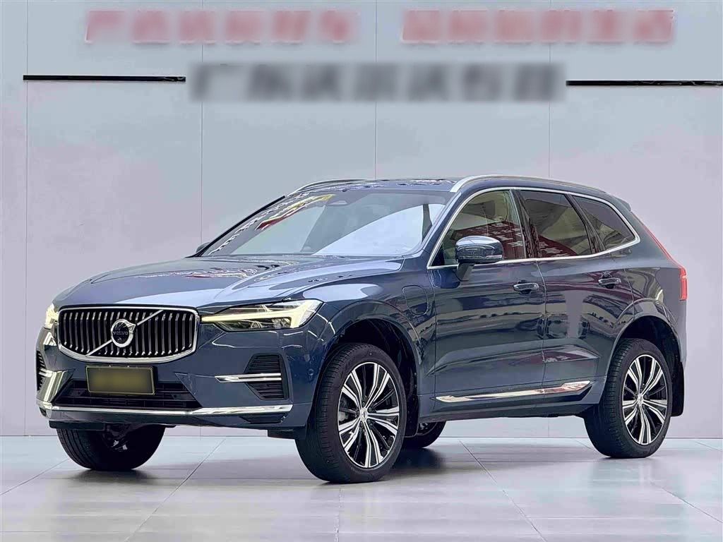 XC60 Hybrid 2023 T8 PHEV Long Range AWD Luxury