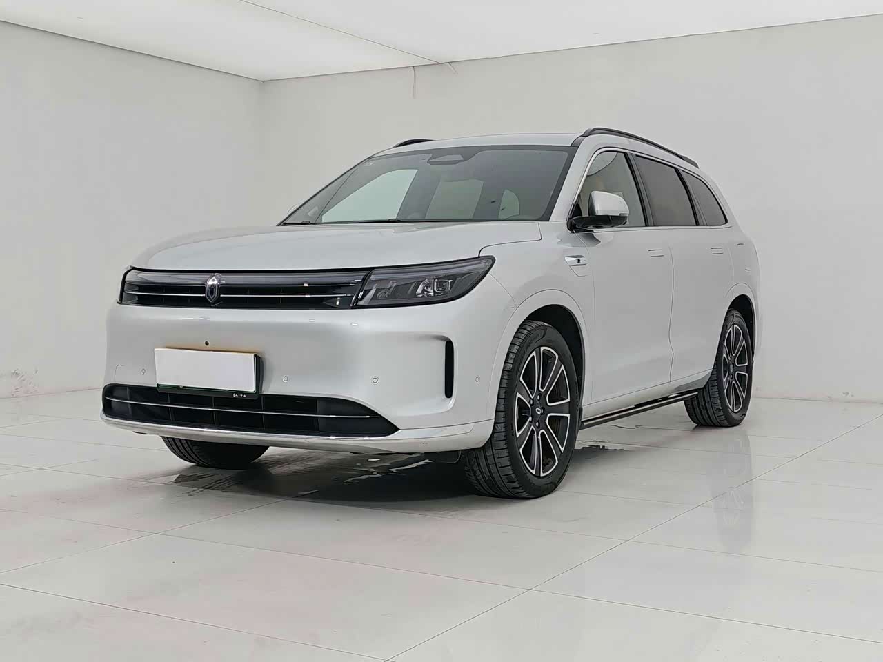 M7 2024 1.5T ADAS AWD Pro 5-Seater