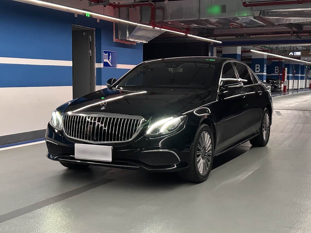 Mercedes-BenzE-Class 2016 E 200 L Sport