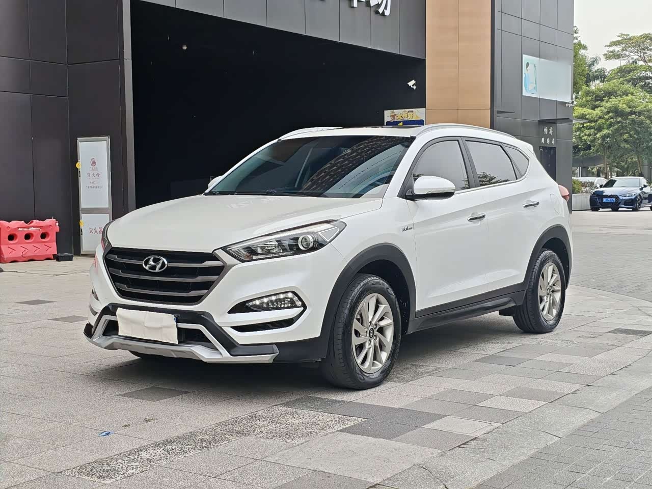 Tucson 2015 1.6T DCT RWD Smart