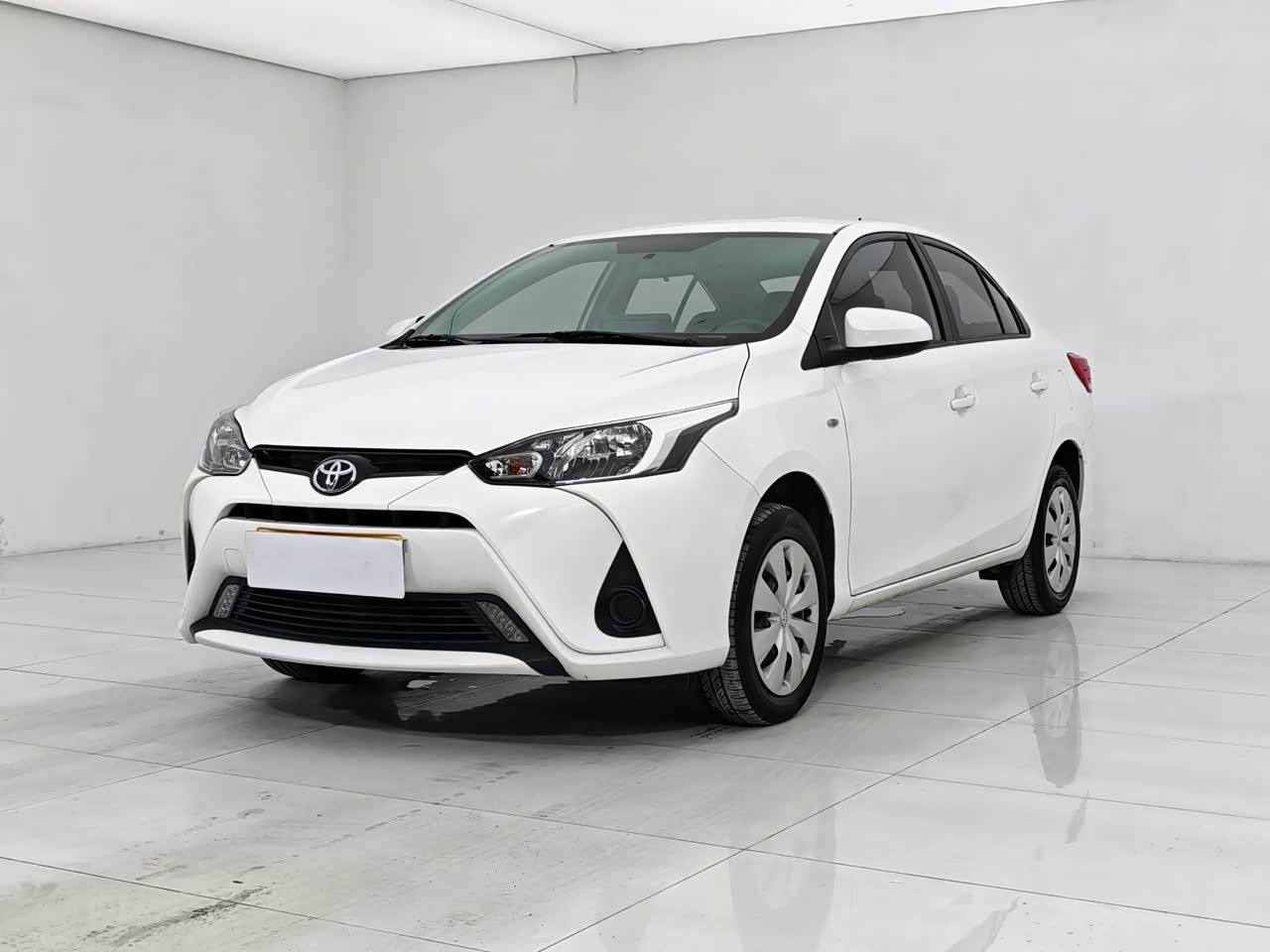 YARiS L 2020 1.5L CVT Leading
