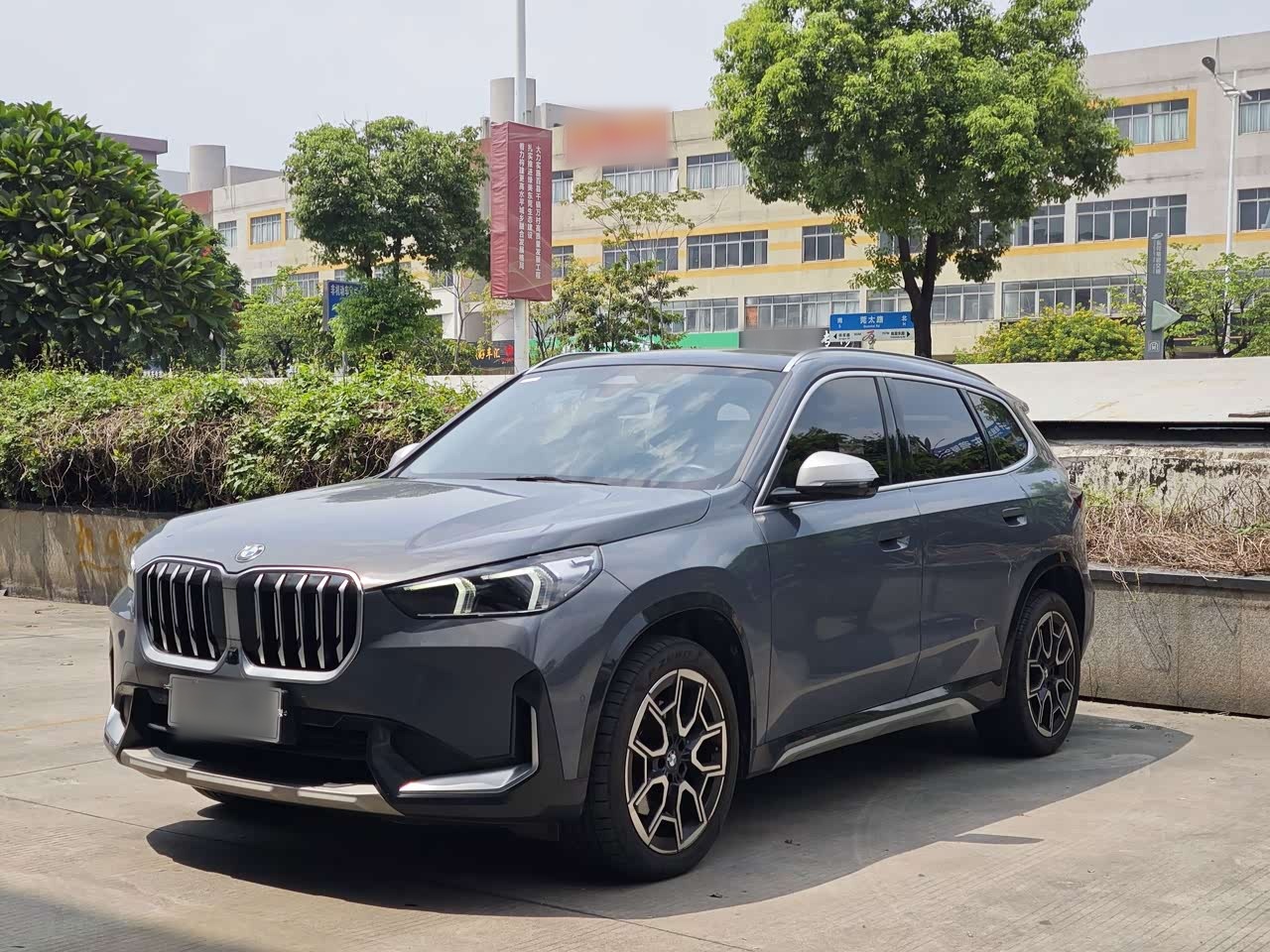 BMWX1 2023 sDrive25Li X Design Package