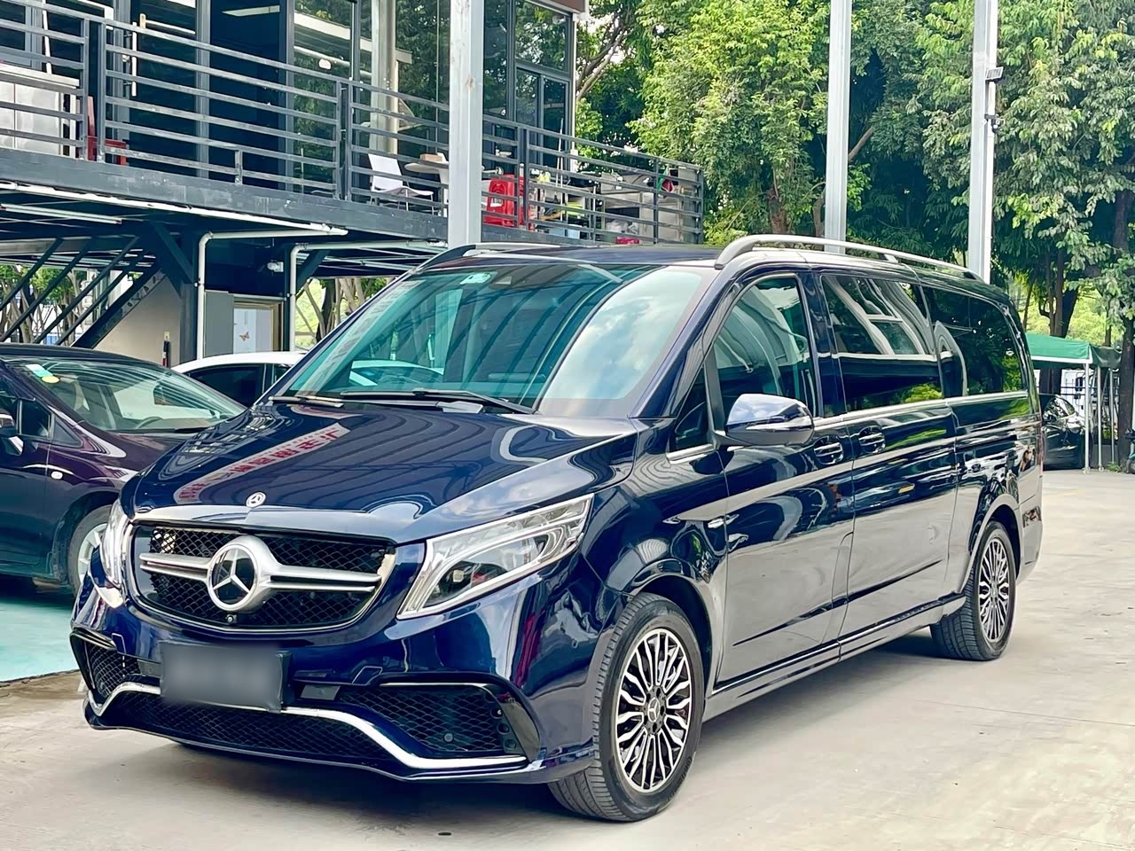 Mercedes-BenzV-Class 2018 V 260 L Premium Extended China V