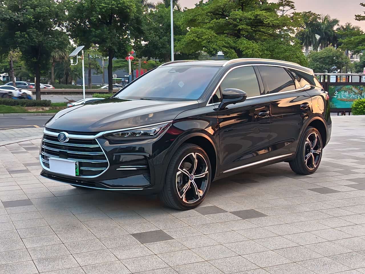 Tang EV 2021 DM-i 112KM Noble
