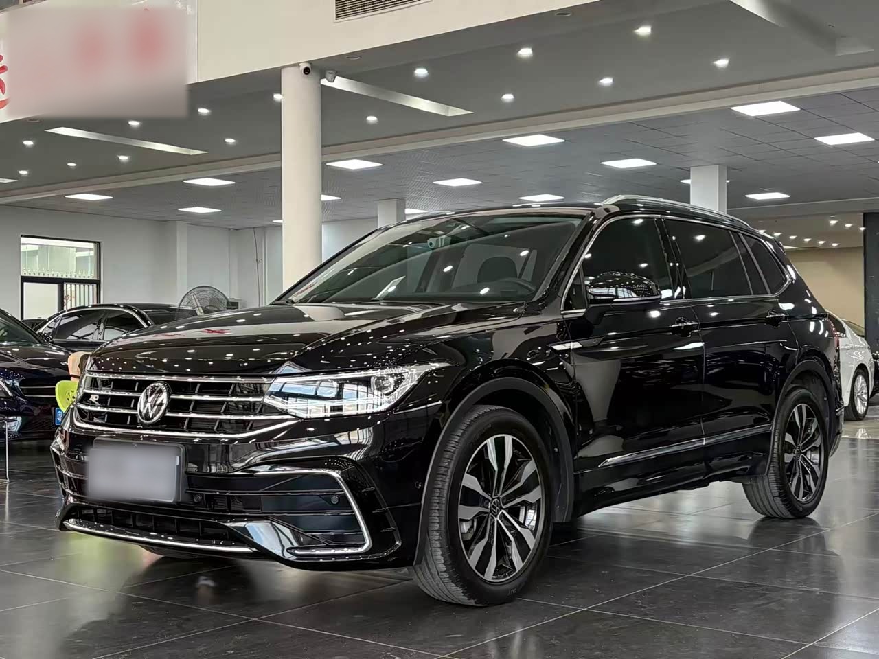 Tiguan L 2023 330TSI AT RWD R-Line