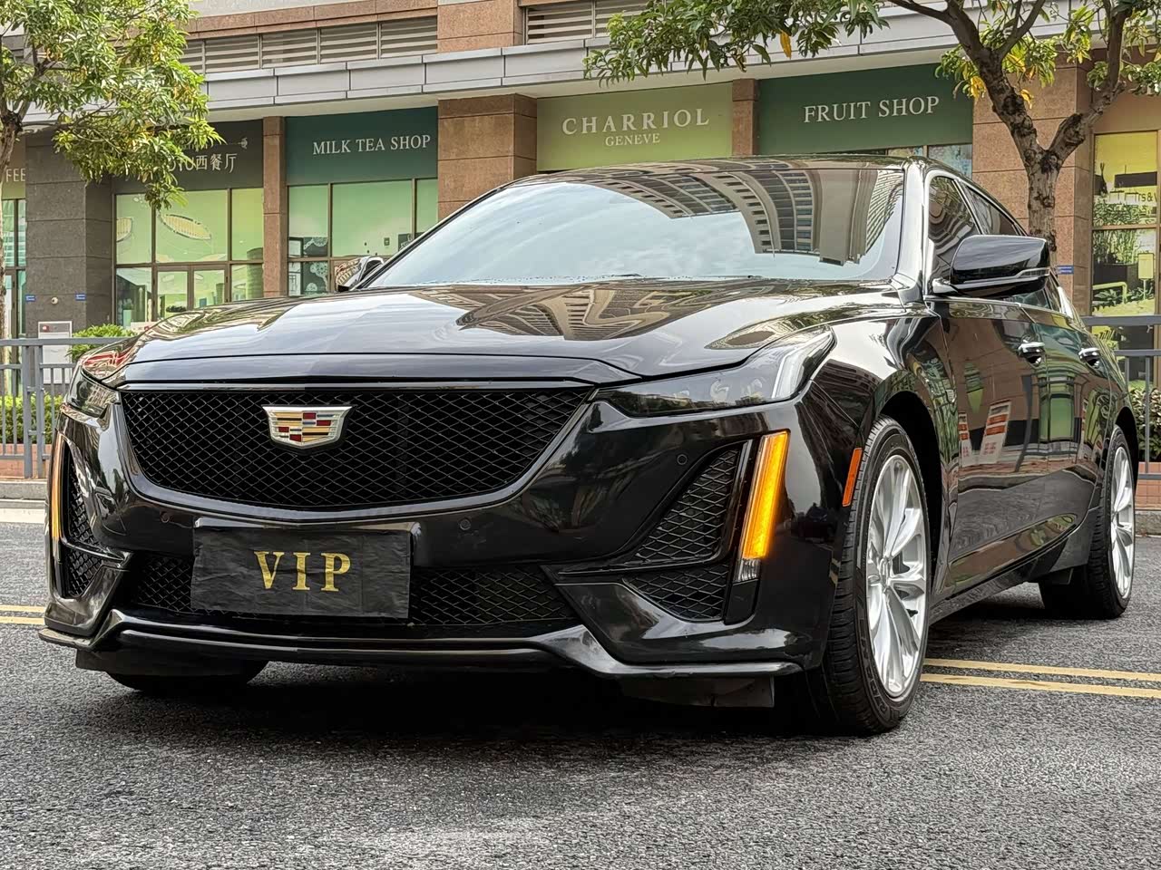 CT5 2022 28T Luxury