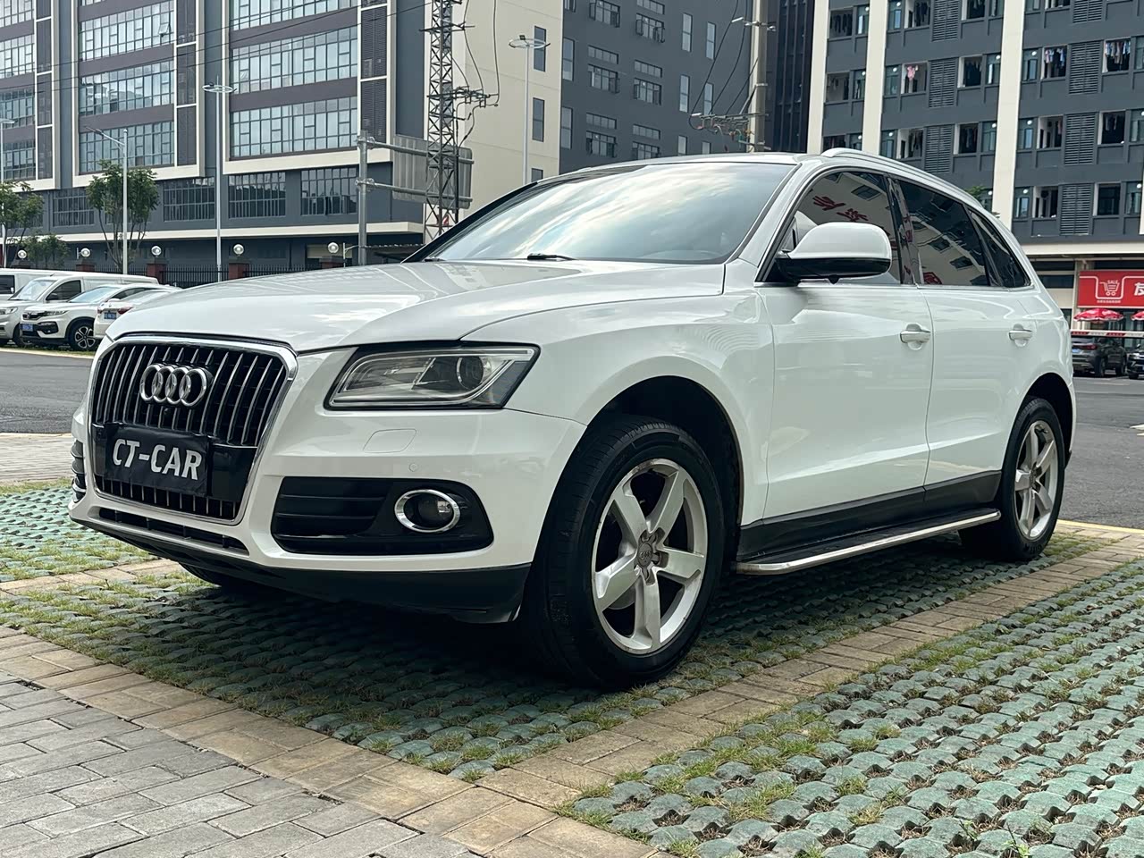 AudiQ5 2016 40 TFSI Tech