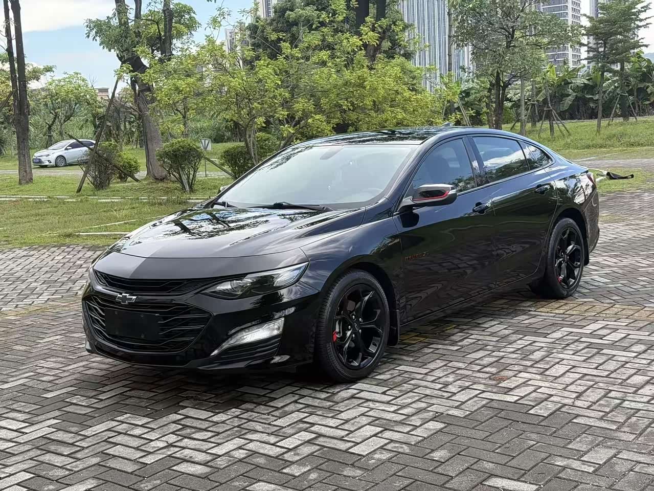 Malibu XL 2019 Redline 550T AT