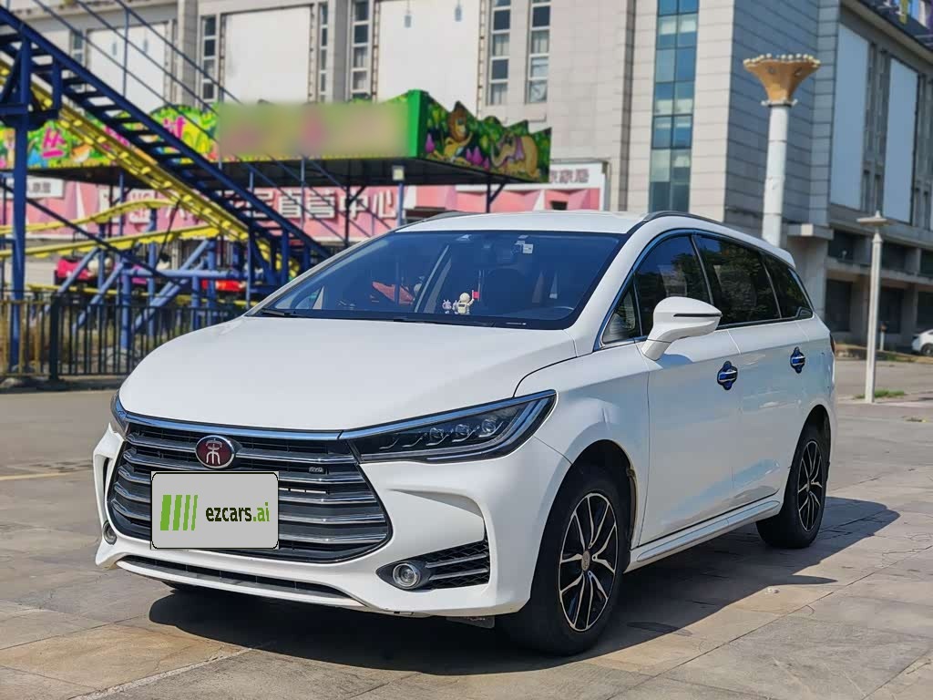 Song MAX 2017 1.5T MT Connected Luxury 7-Seater