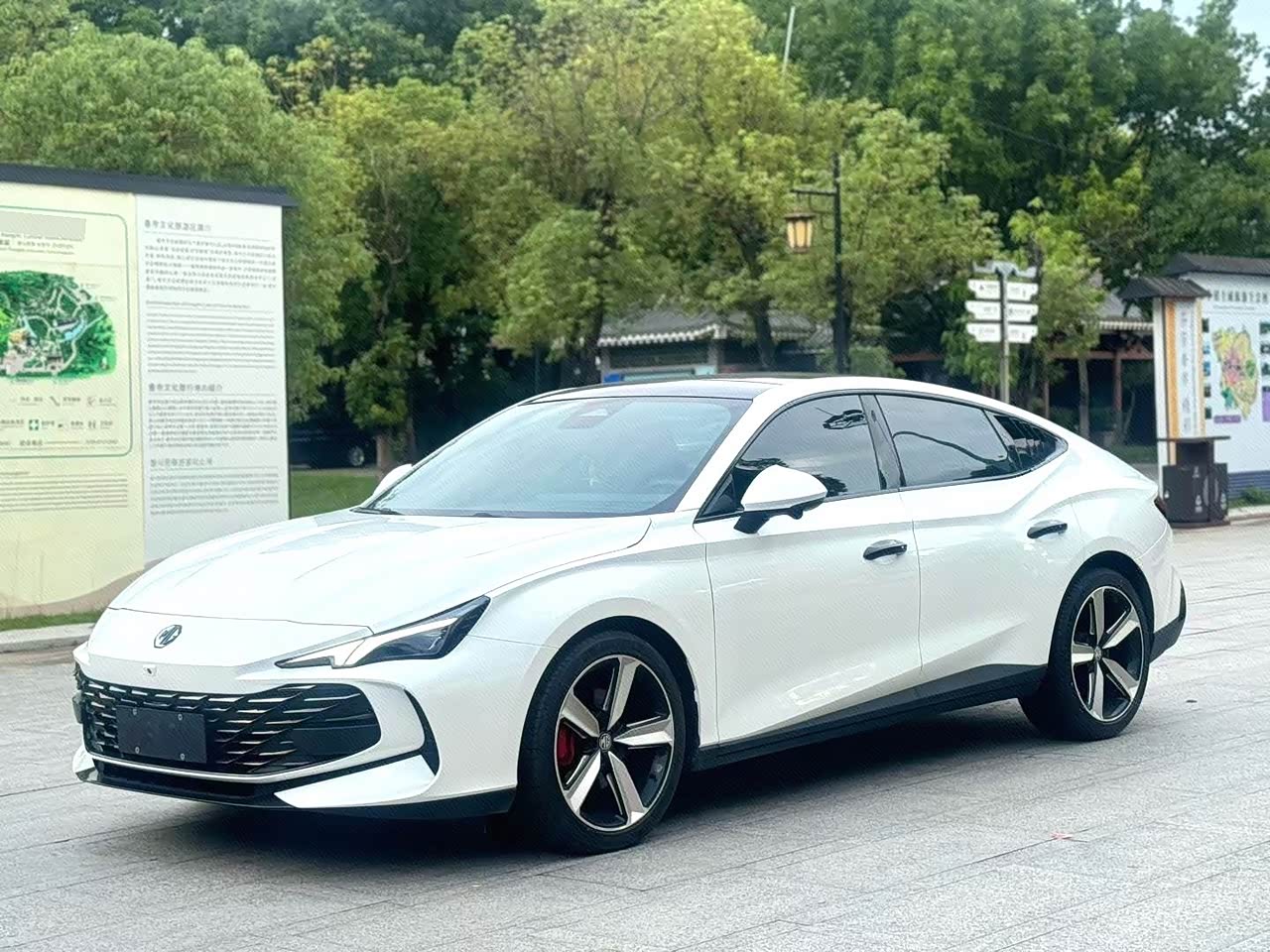 MG7 2023 1.5T DCT