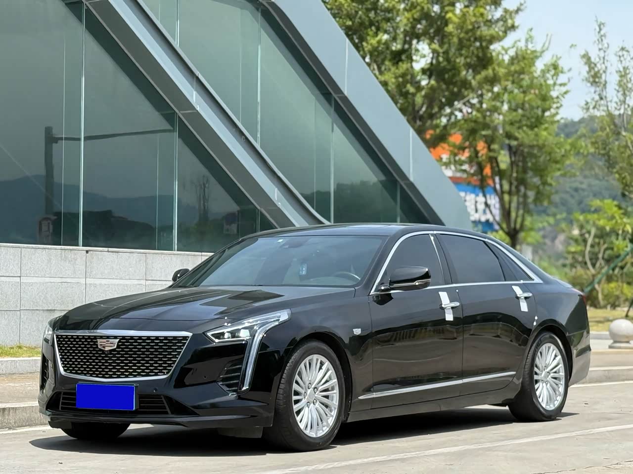 CT6 2022 28T Luxury