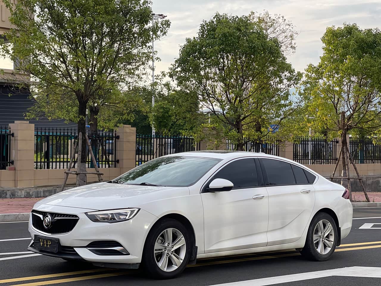Regal 2019 20T Elite China VI