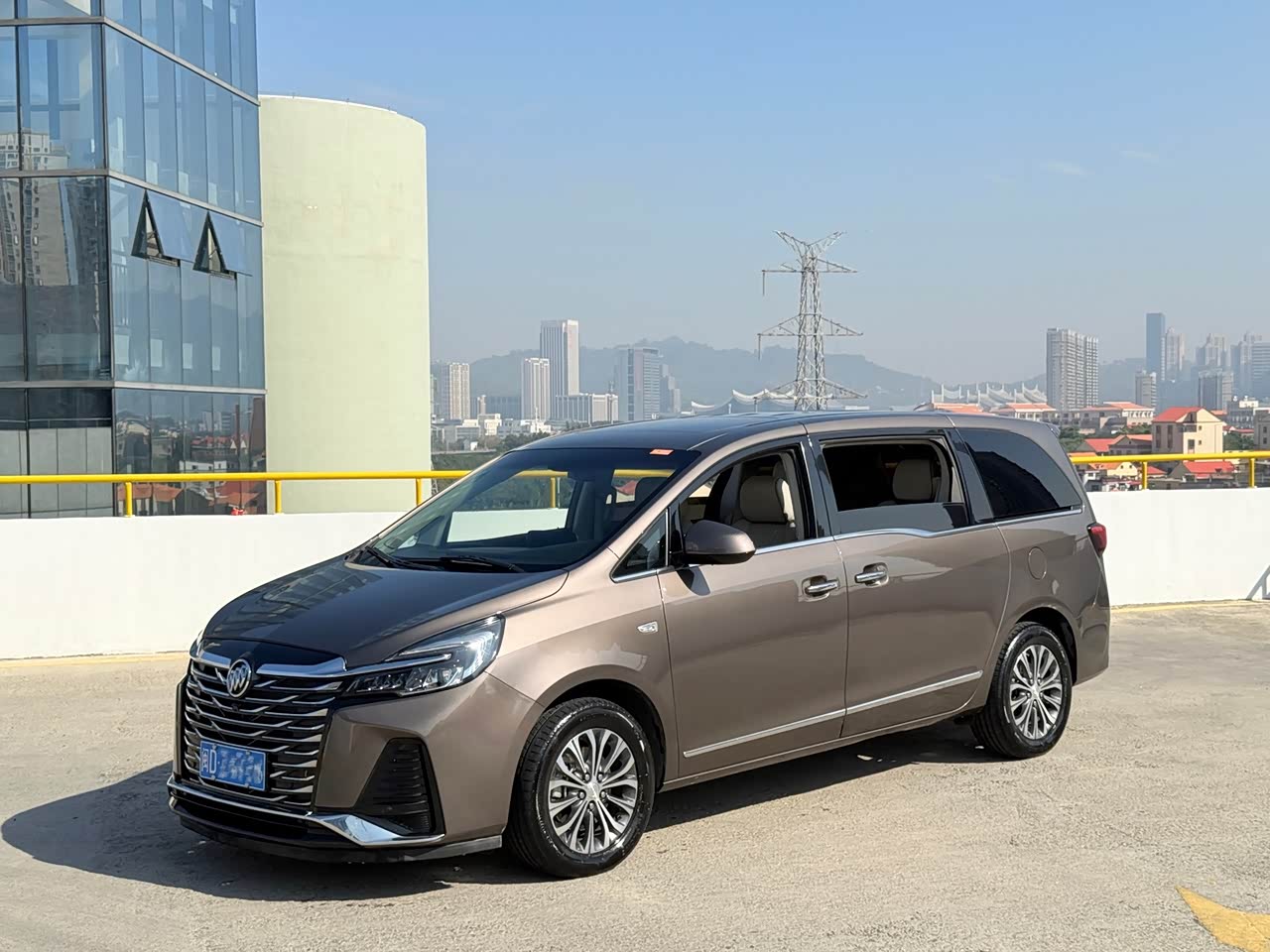 GL8 2022 652T Luxury