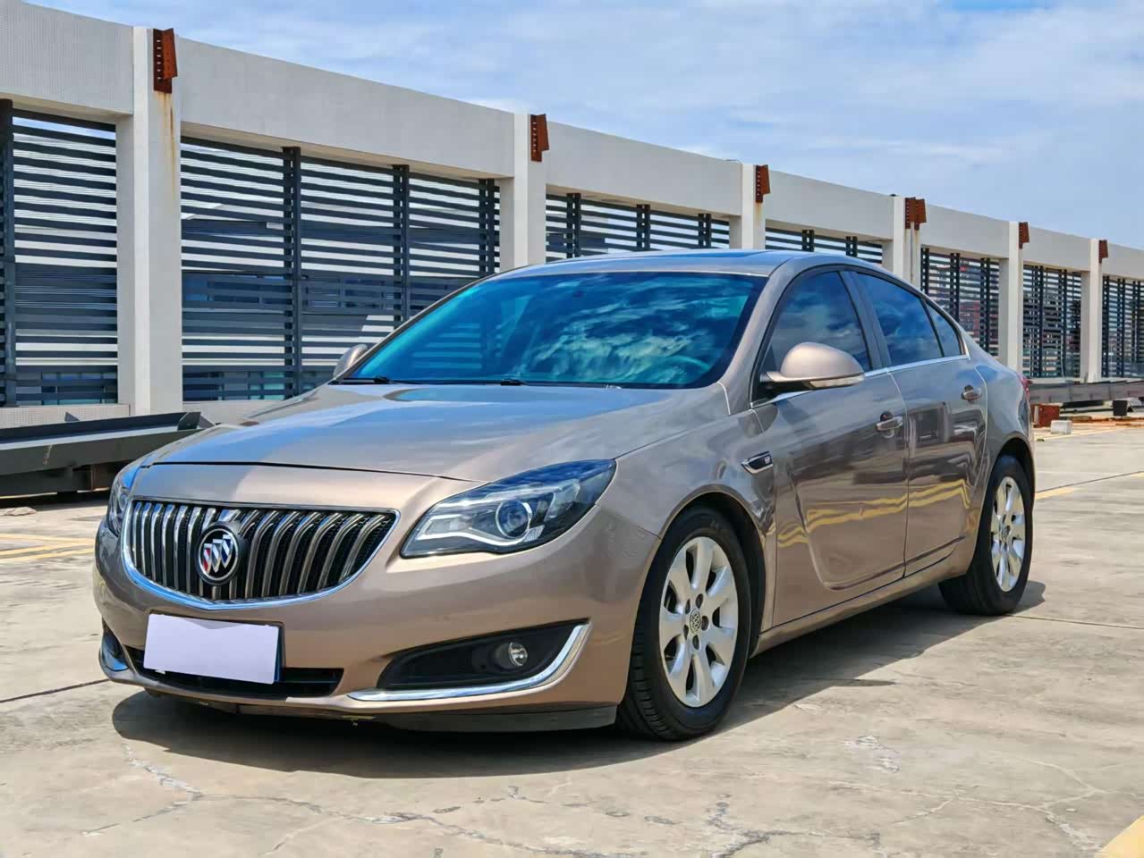Regal 2015 1.6T Leading Tech