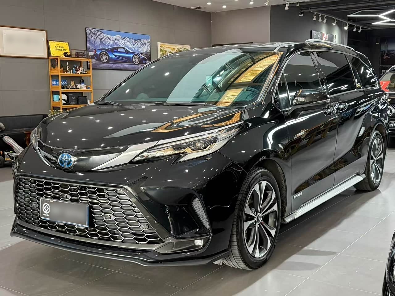 Granvia 2023 2.5L Hybrid VIP