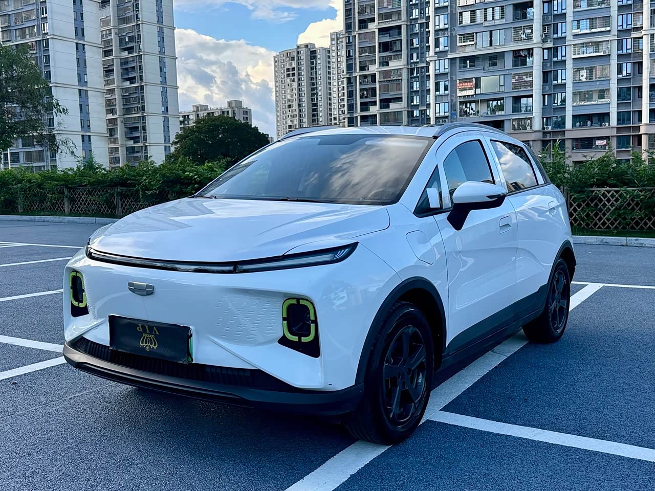 Geely Geometry E Firefly 2023 401KM 5-Seater