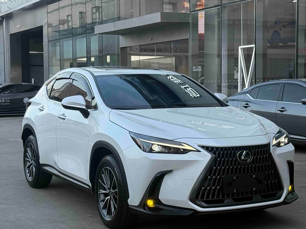 LexusNX 2023 350h FWD