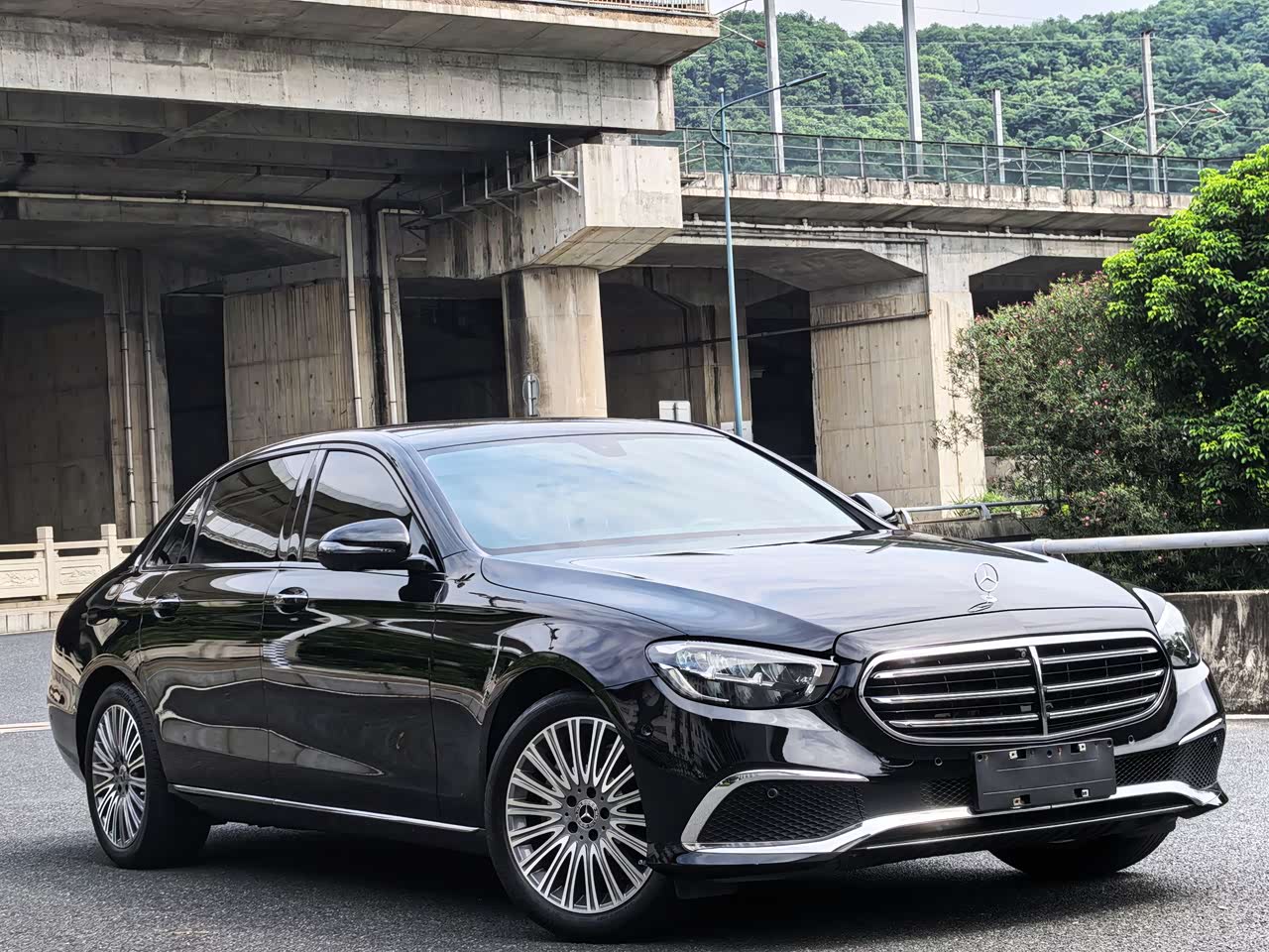 Mercedes-BenzE-Class 2021 E 300 L Luxury