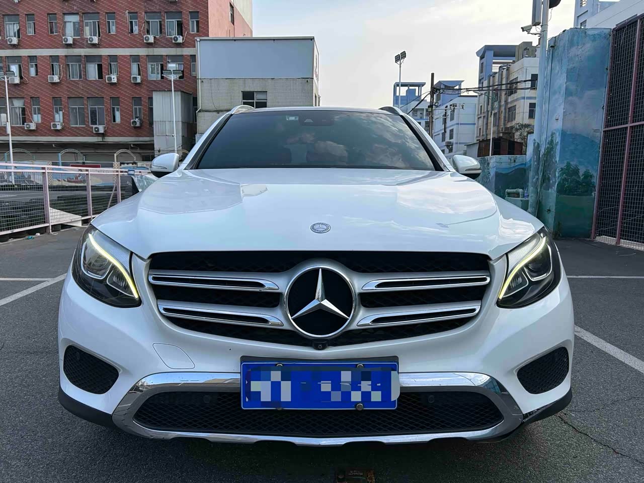 Mercedes-BenzGLC 2016 GLC 260 4MATIC Luxury