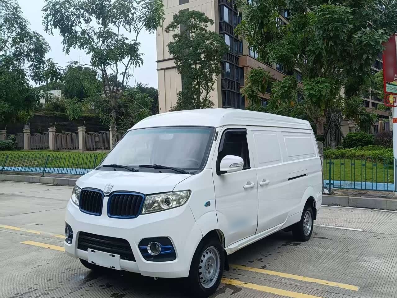 E5 2019 E5L EV Van 39.9kWh