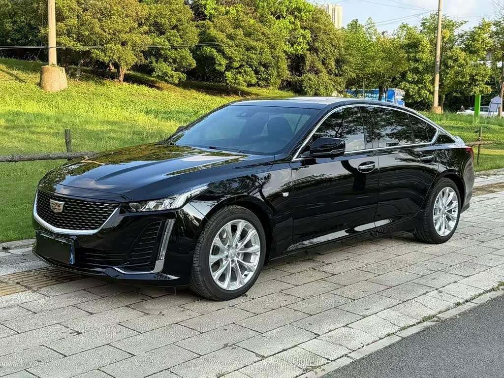 CT5 2022 28T Luxury