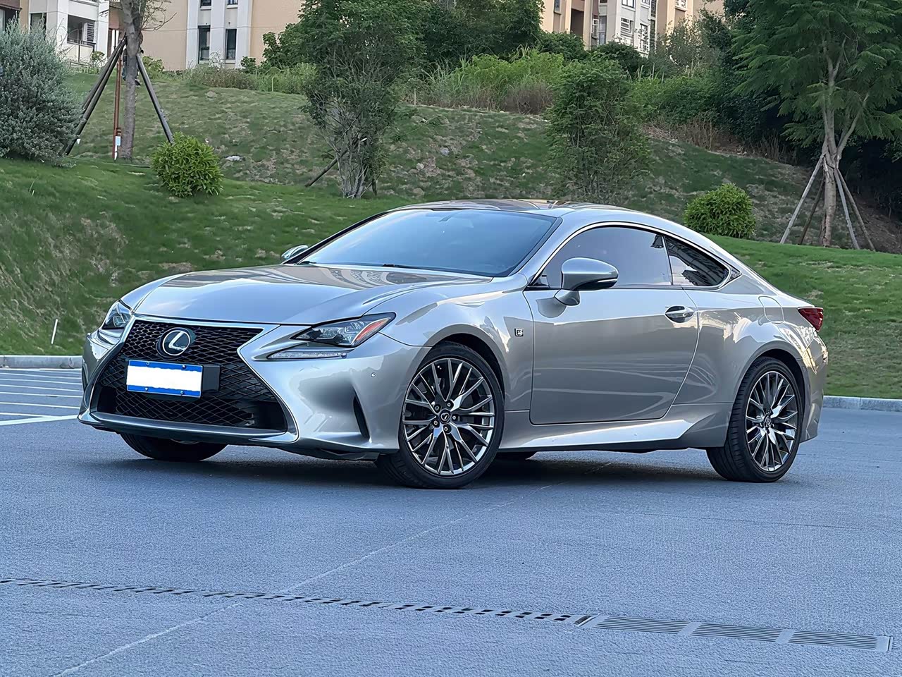 LexusRC 2016 200t F SPORT