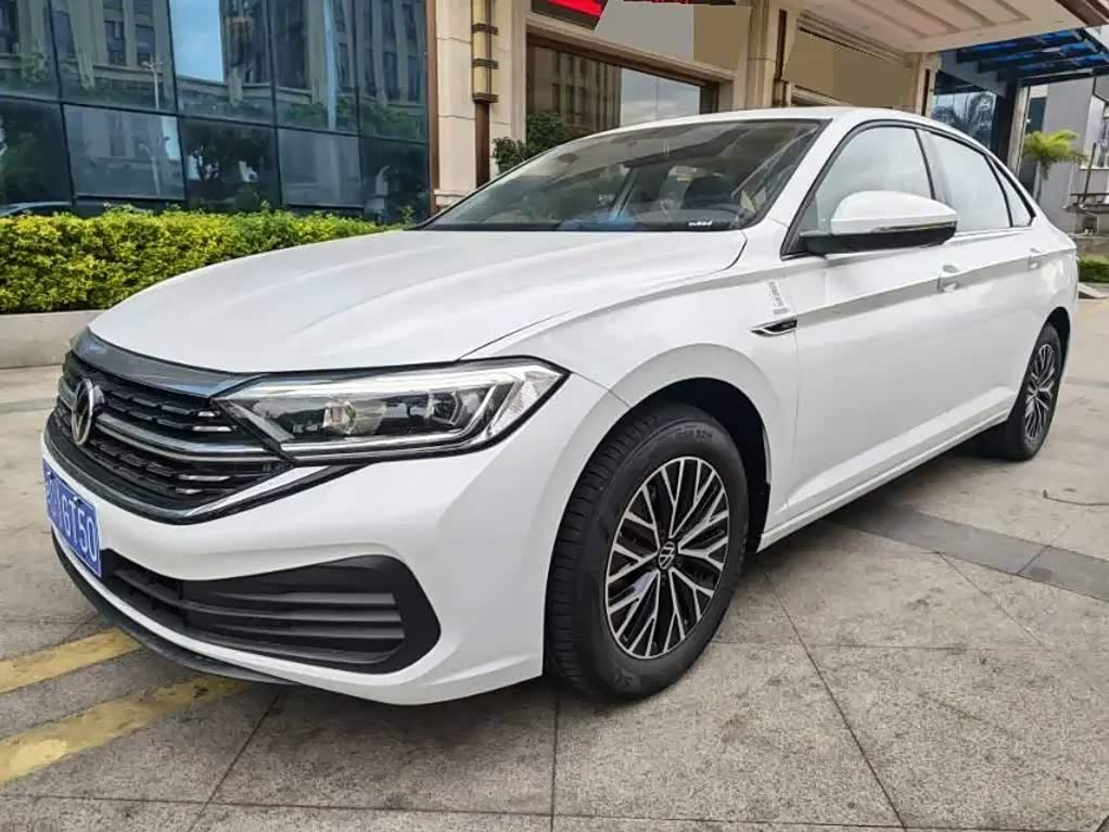 Sagitar 2025 200TSI DSG
