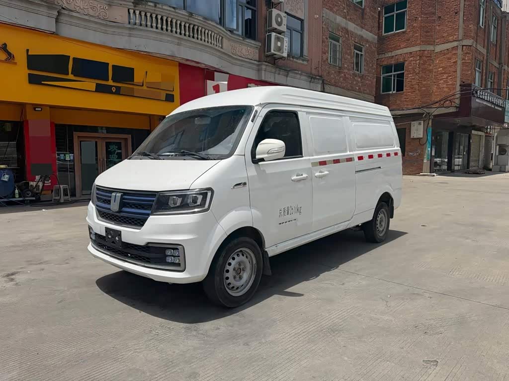 E5 2022 E5L EV Van 41.86kWh