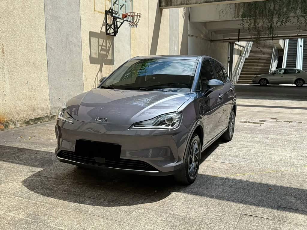 V 2022 300 Lite NCM