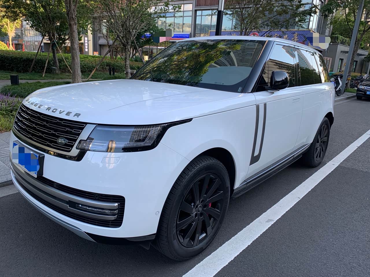 Range Rover 2024 3.0 L6 360PS Prosperous