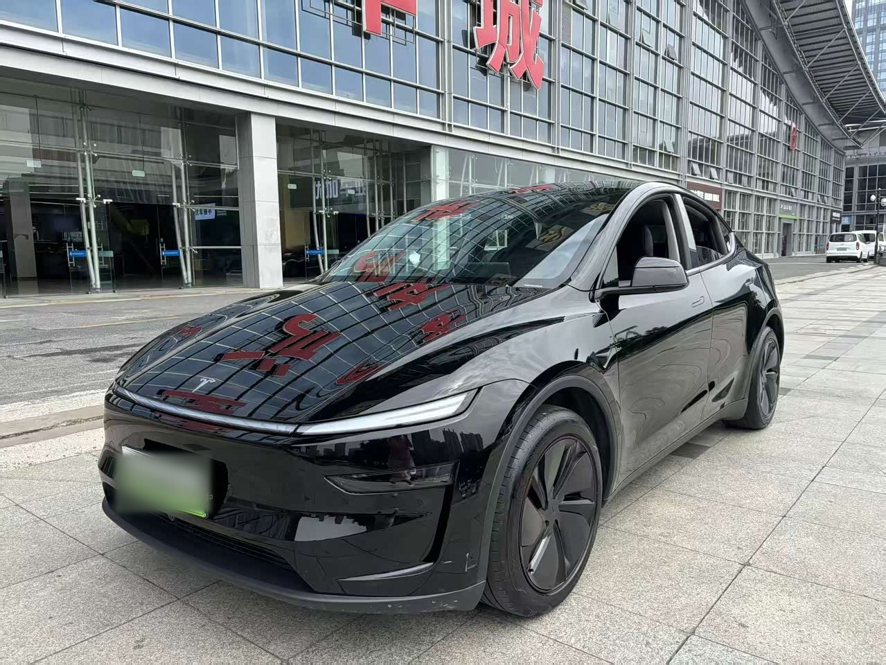 Model Y 2025 RWD