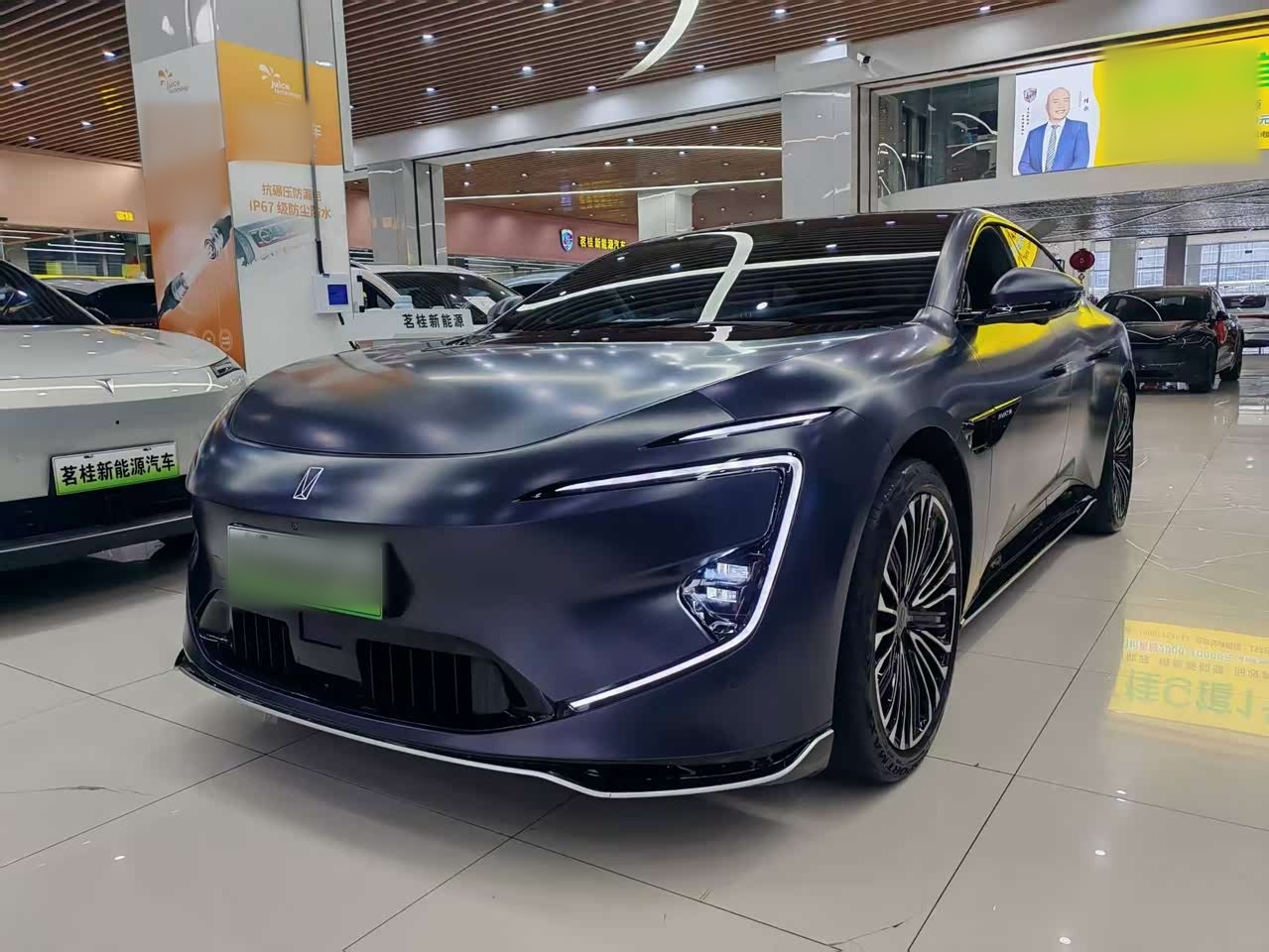 12 2024 650 AWD GT