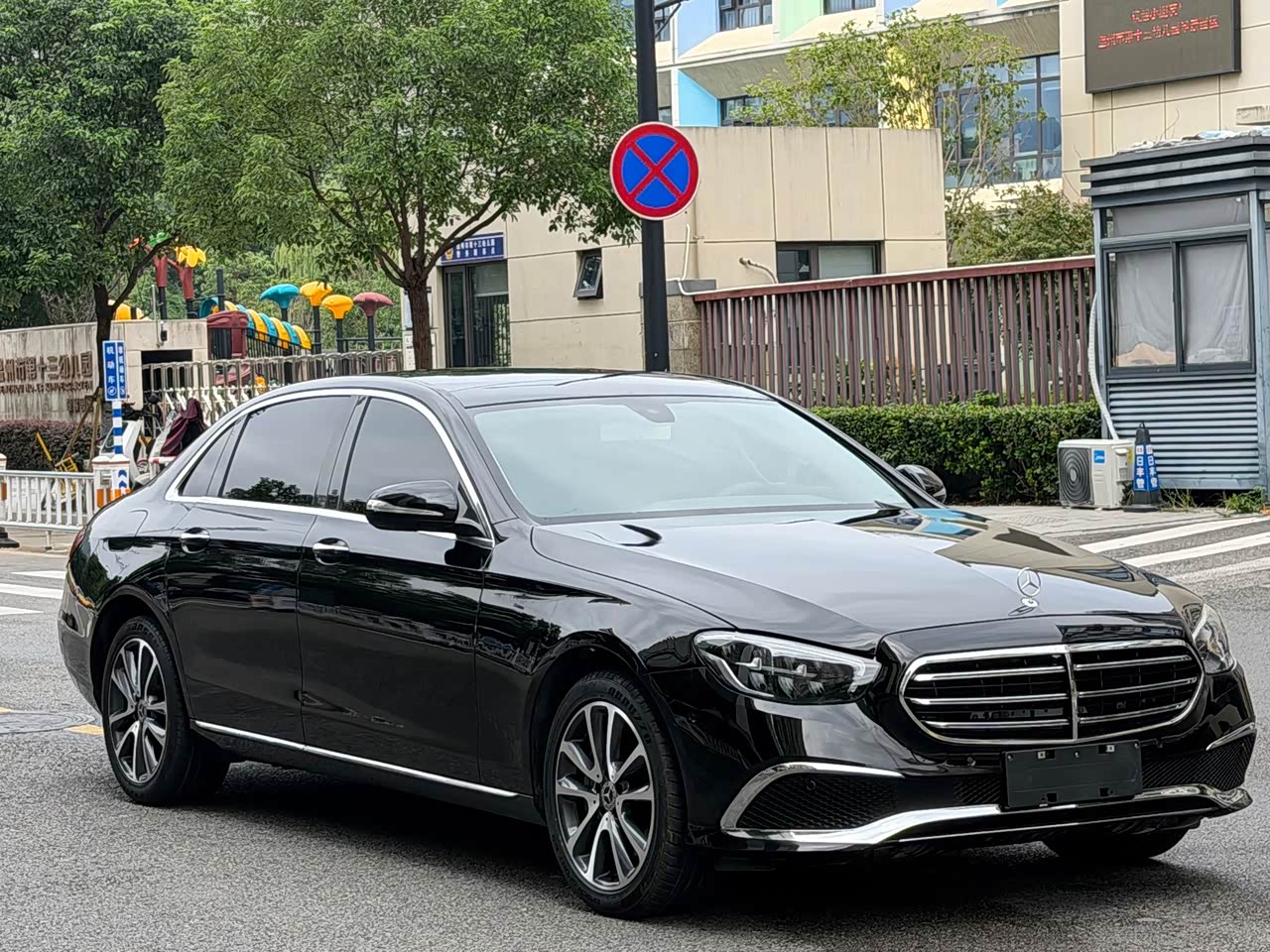 Mercedes-BenzE-Class 2018 Facelift E 300 L Fashion