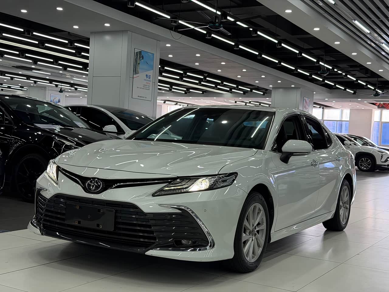 Camry 2021 2.0G Luxury