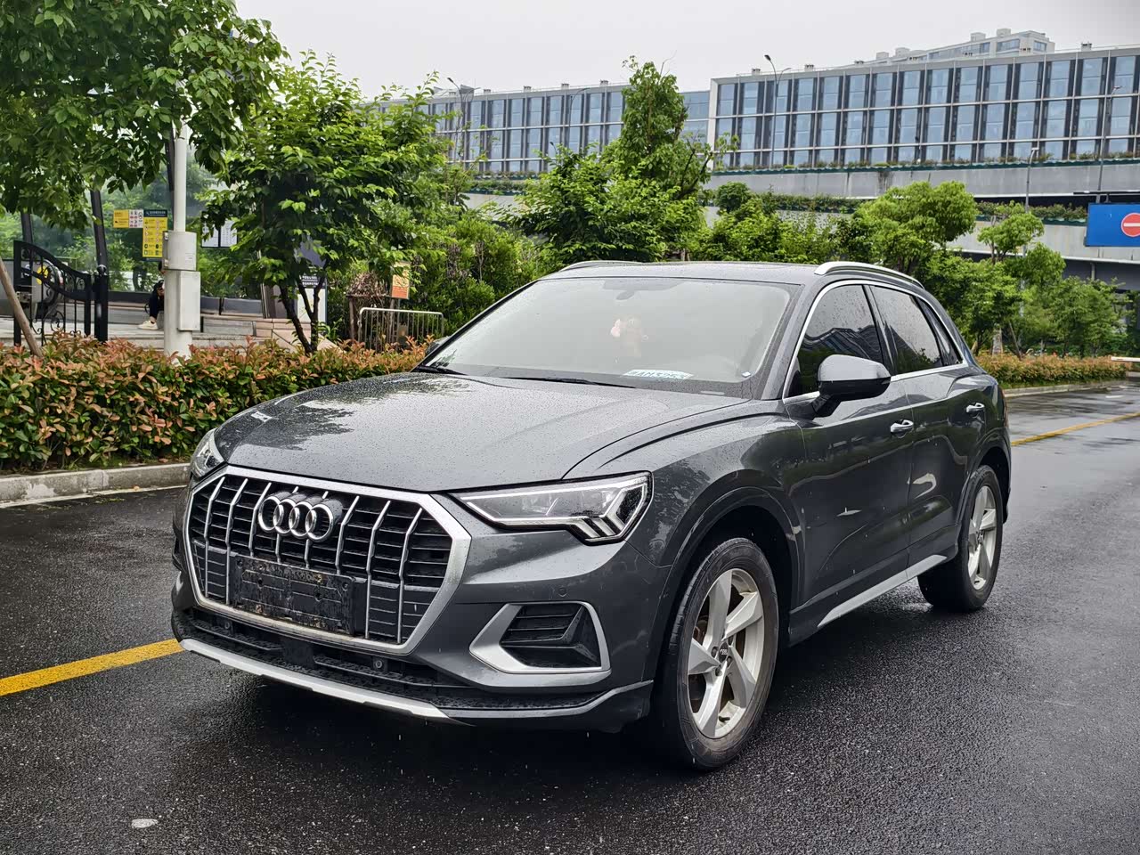AudiQ3 2019 35 TFSI Progressive