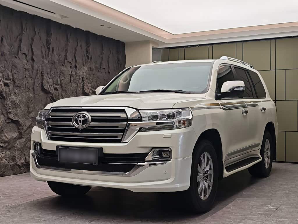 Land Cruiser Imported 2018 5.7L VX-R