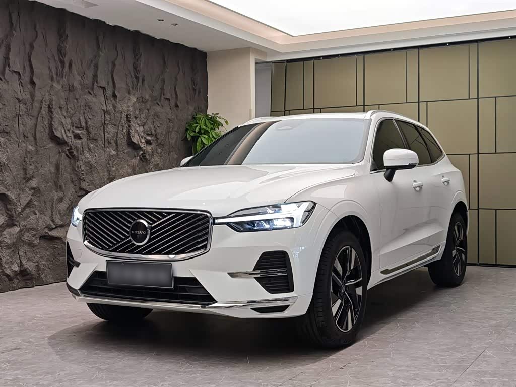 XC60 2025 B5 AWD Luxury