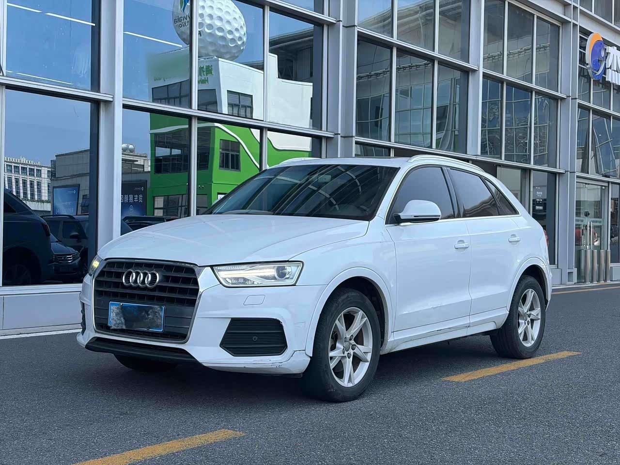 AudiQ3 2016 35 TFSI Fashion