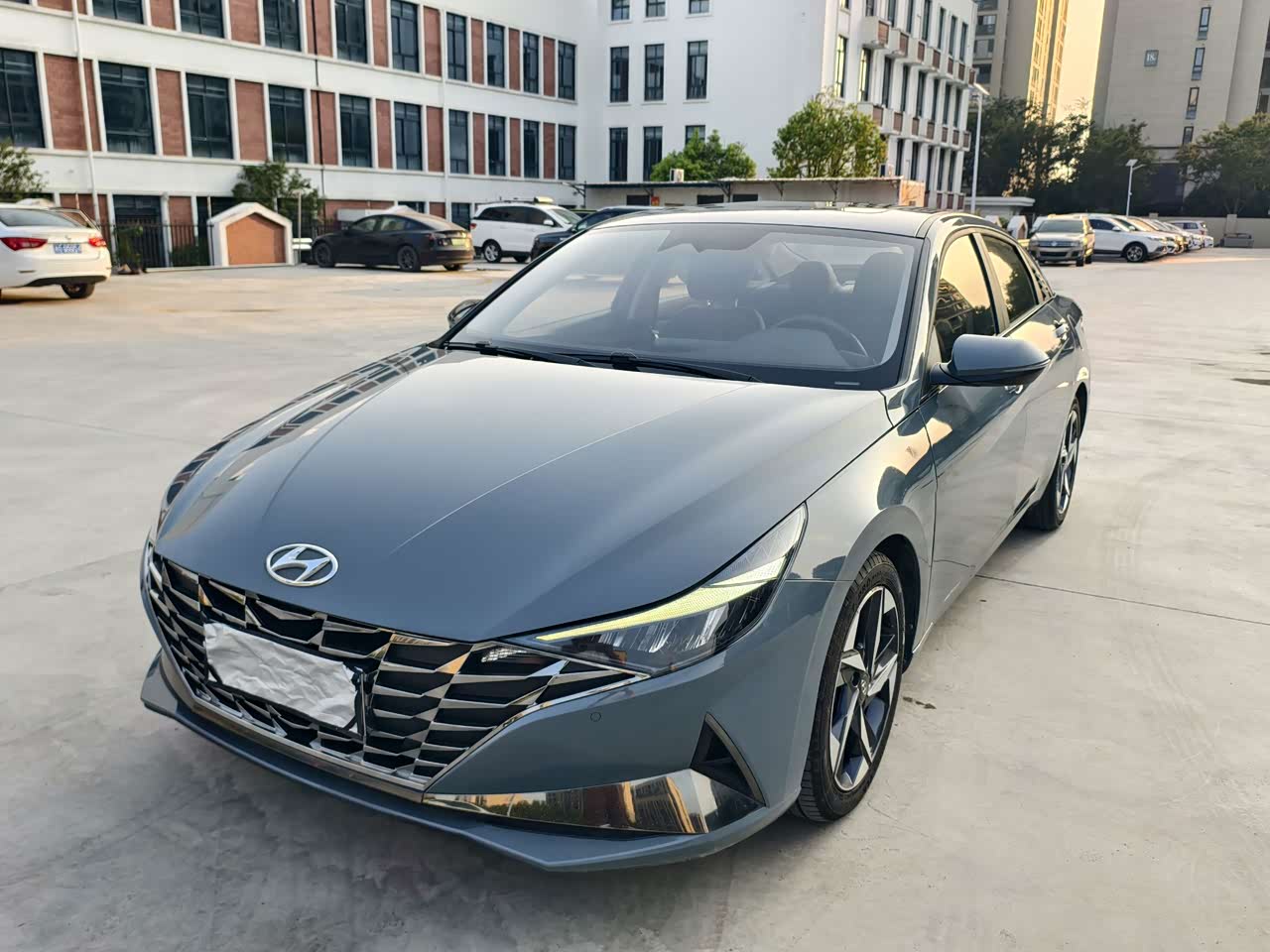 Elantra 2022 1.5L CVT LUX Premium