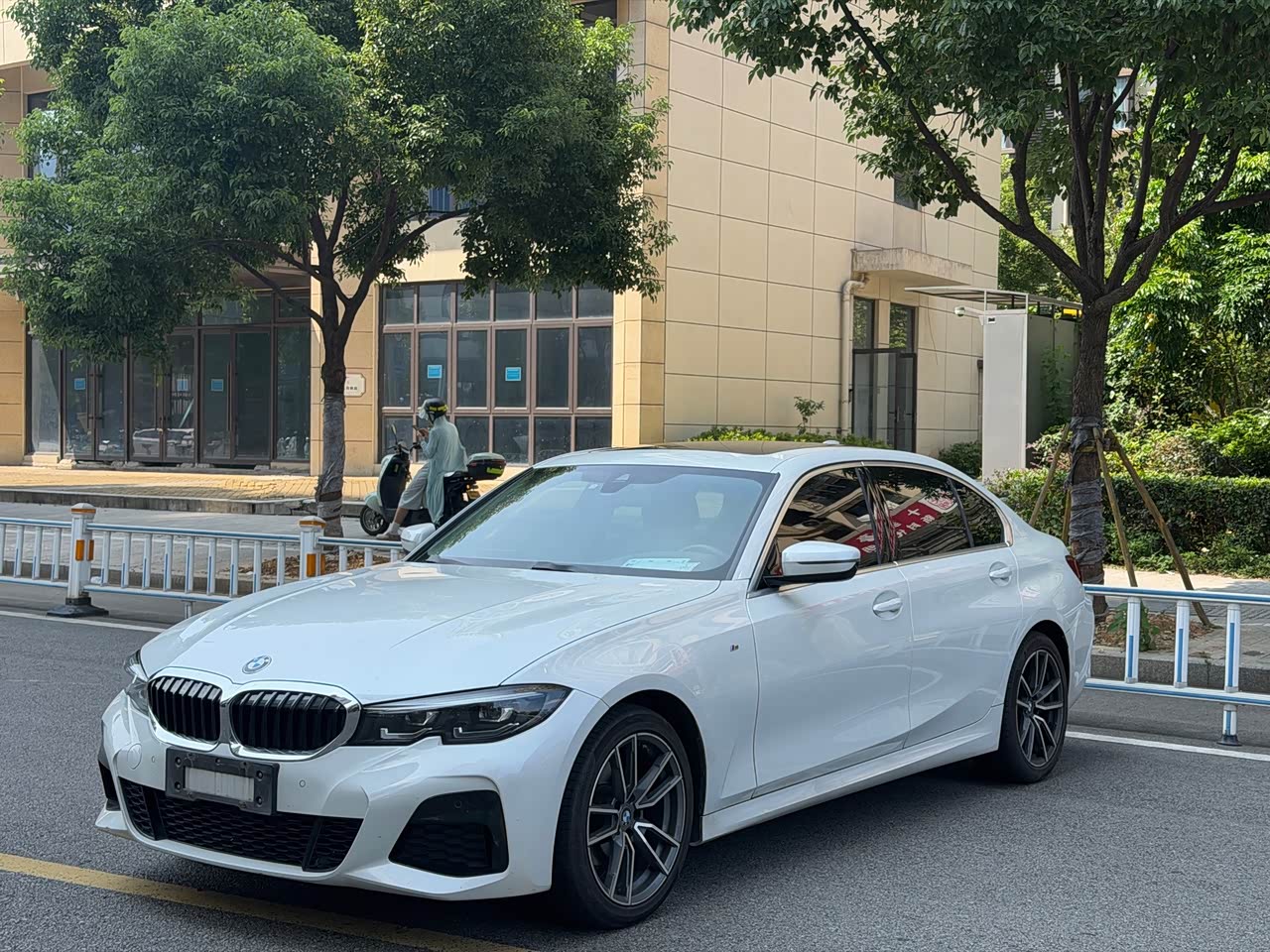 BMW3 Series 2022 325Li M Sport Package