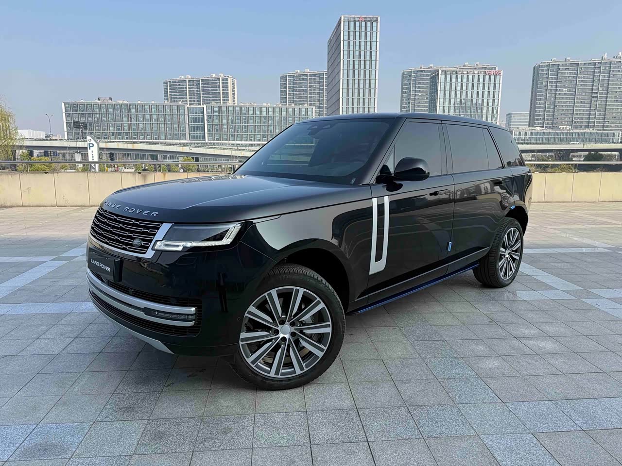 Range Rover 2025 3.0 L6 400PS Founder Extended