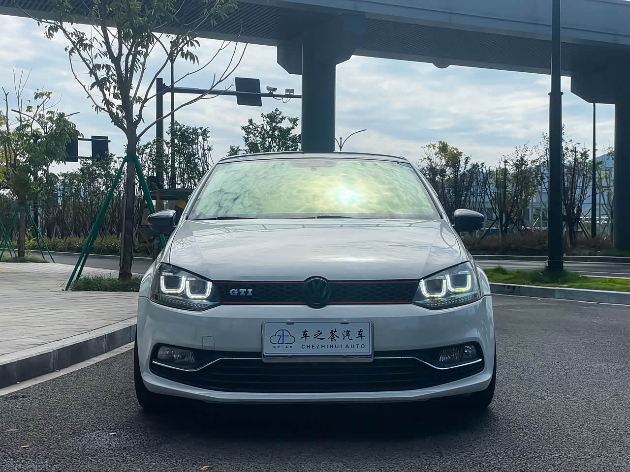 Polo 2016 1.4L MT
