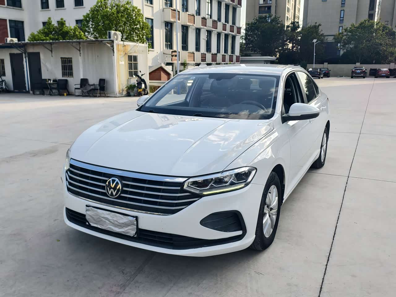 Lavida 2023 1.5L AT