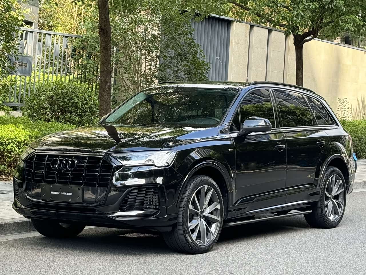 AudiQ7 2022 55 TFSI quattro S line Premium