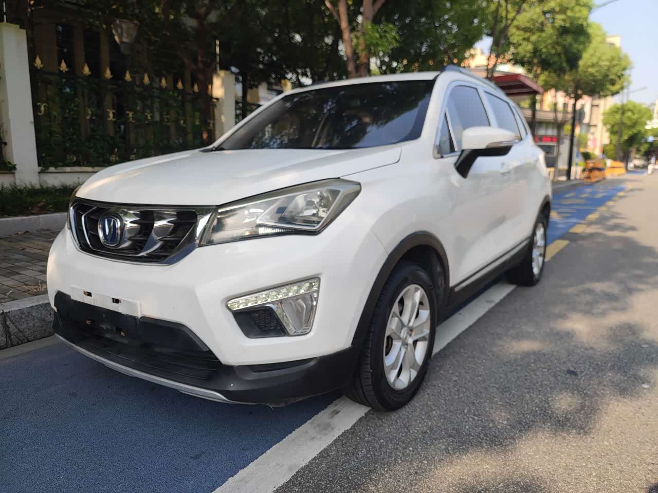 CS15 2016 1.5L MT Luxury
