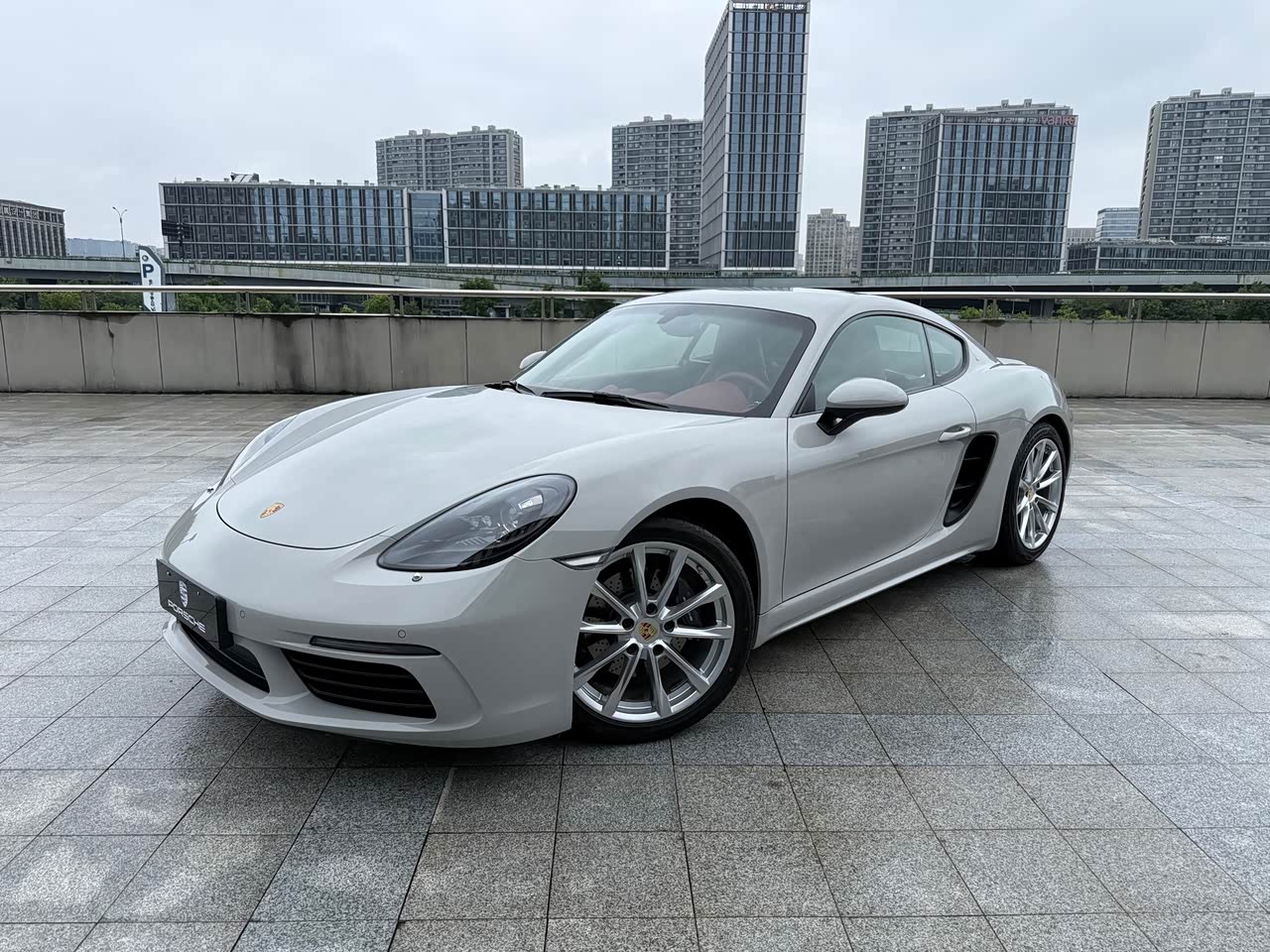 718 2022 Cayman 2.0T