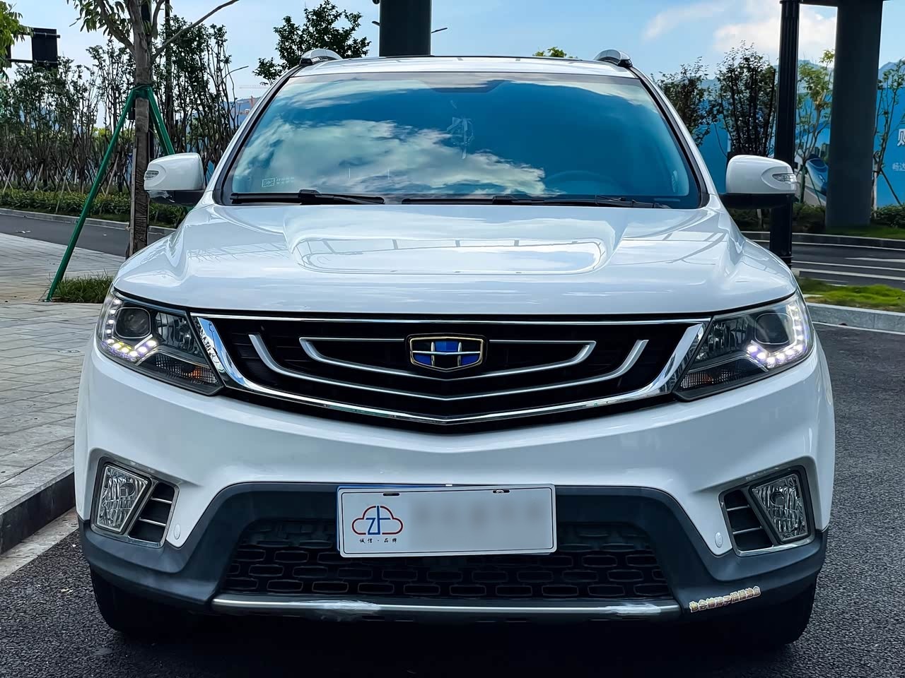 Vision X6 2016 1.3T CVT Luxury